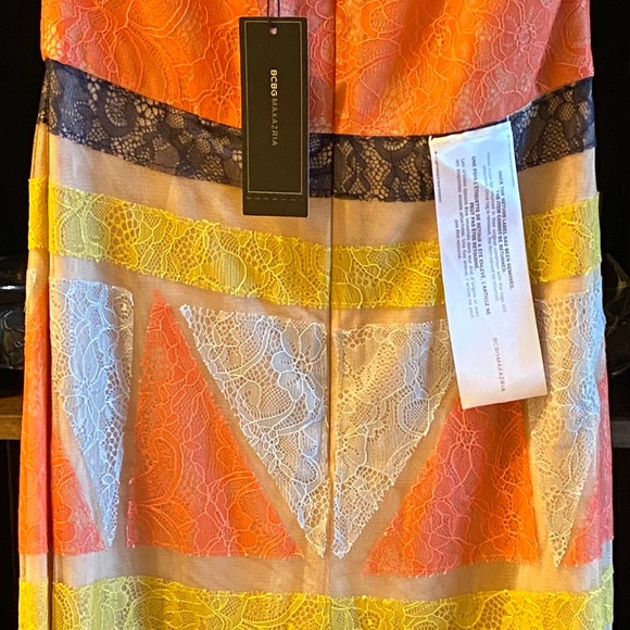 BCBGMAXAZRIA Color-Block Lace-Appliqué Maxi Dress - Picture 4 of 4